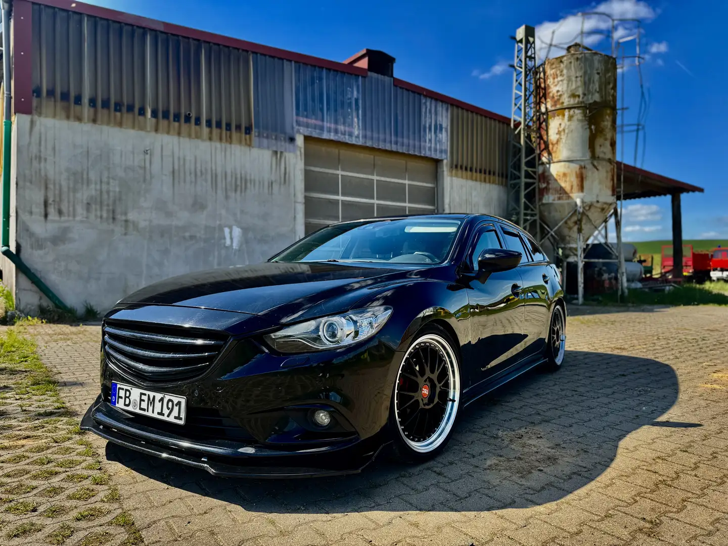 Mazda 6 2.0 Kombi SKYACTIV-G Sports-Line Schwarz - 1
