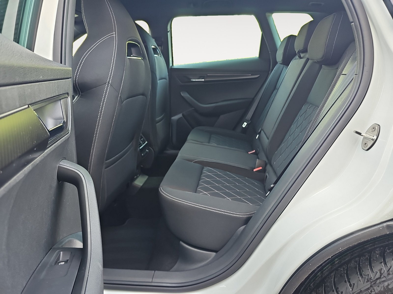 Skoda Karoq 2.0 TSI 4x4 Sportline ACC AHK AUT MATRIX — photo 8