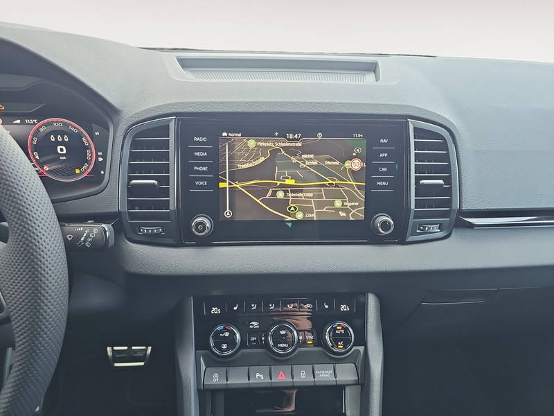 Skoda Karoq 2.0 TSI 4x4 Sportline ACC AHK AUT MATRIX — photo 13