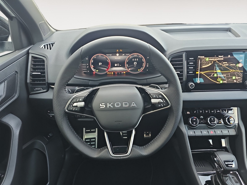 Skoda Karoq 2.0 TSI 4x4 Sportline ACC AHK AUT MATRIX — photo 11