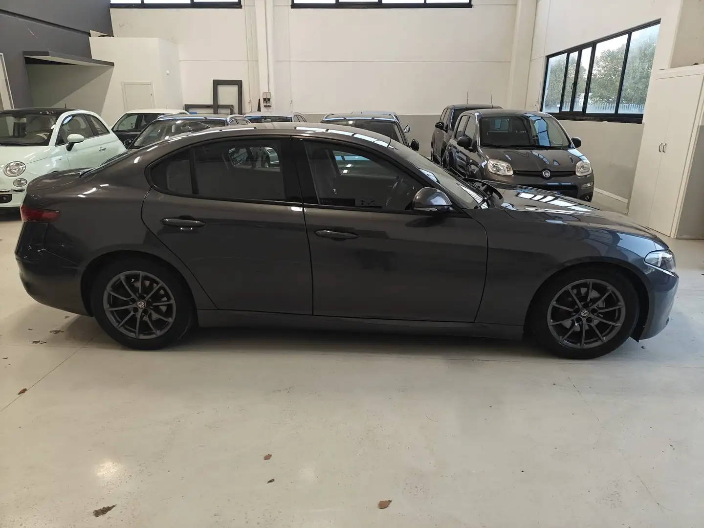 Alfa Romeo Giulia Giulia 2.2 Jtdm 150cv manuale Gris - 2