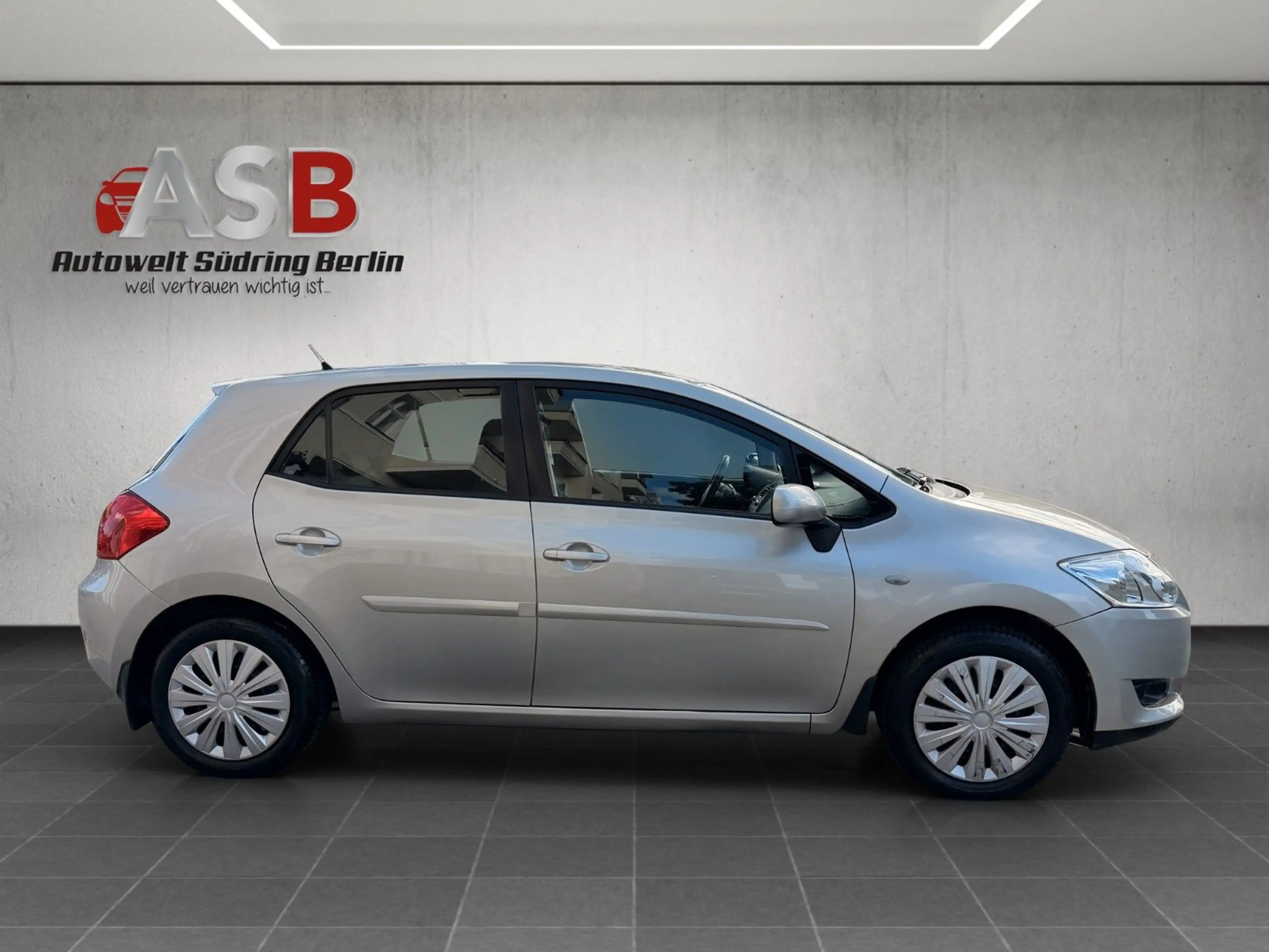 Toyota Auris 1,6 Automatik*Klimaautomatik*AHK — photo 13