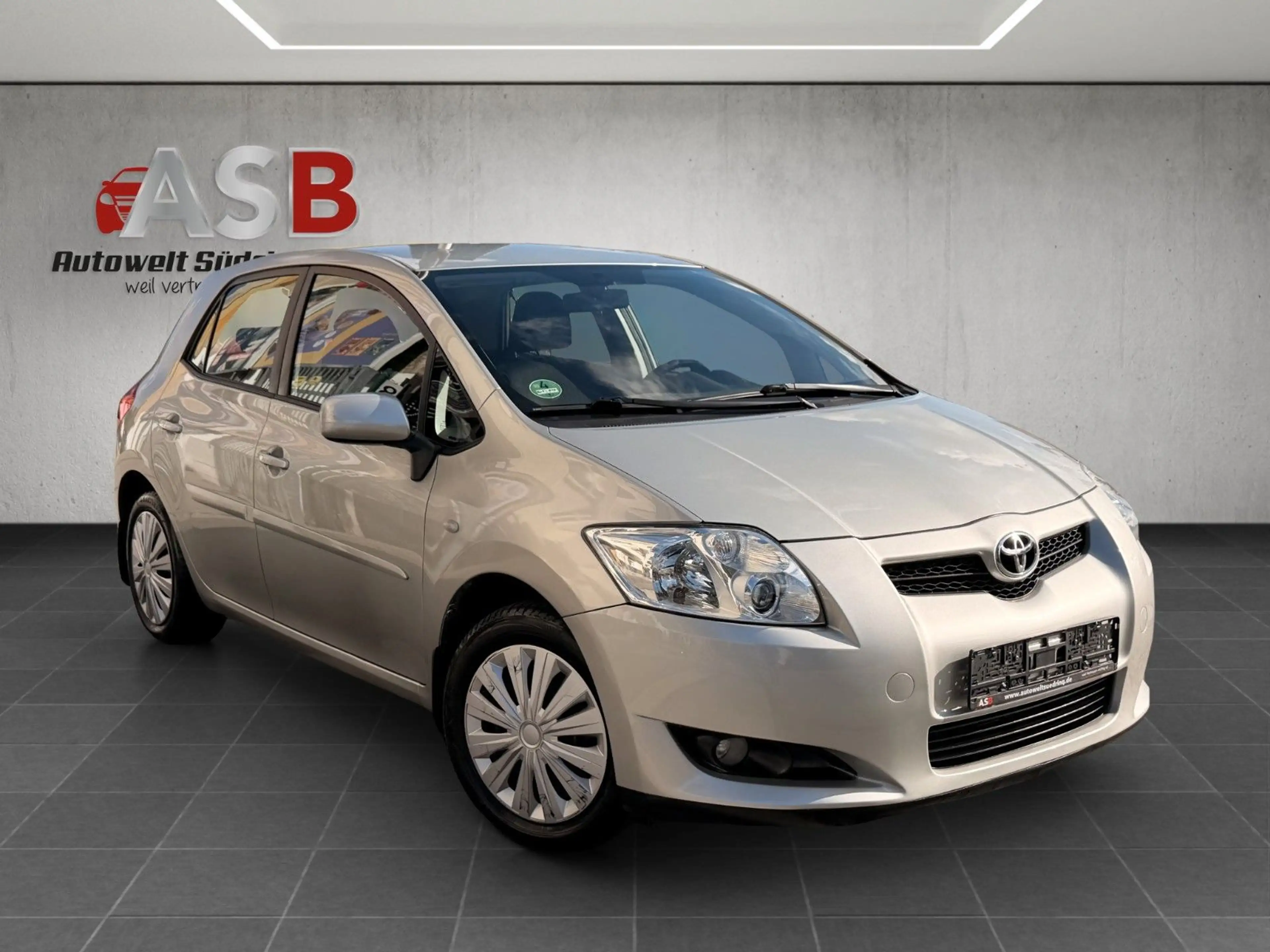 Toyota Auris 1,6 Automatik*Klimaautomatik*AHK — photo 3