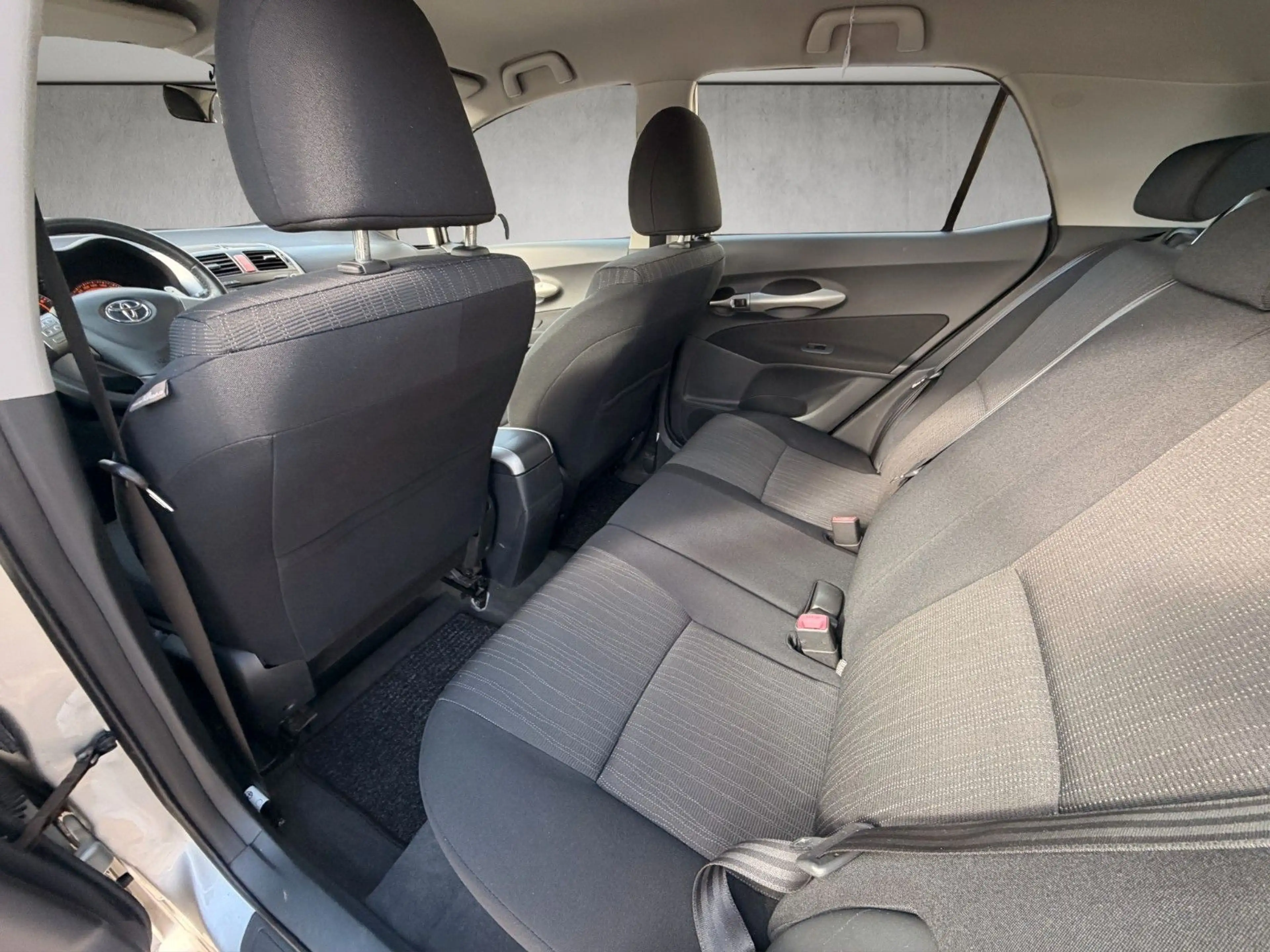 Toyota Auris 1,6 Automatik*Klimaautomatik*AHK — photo 7