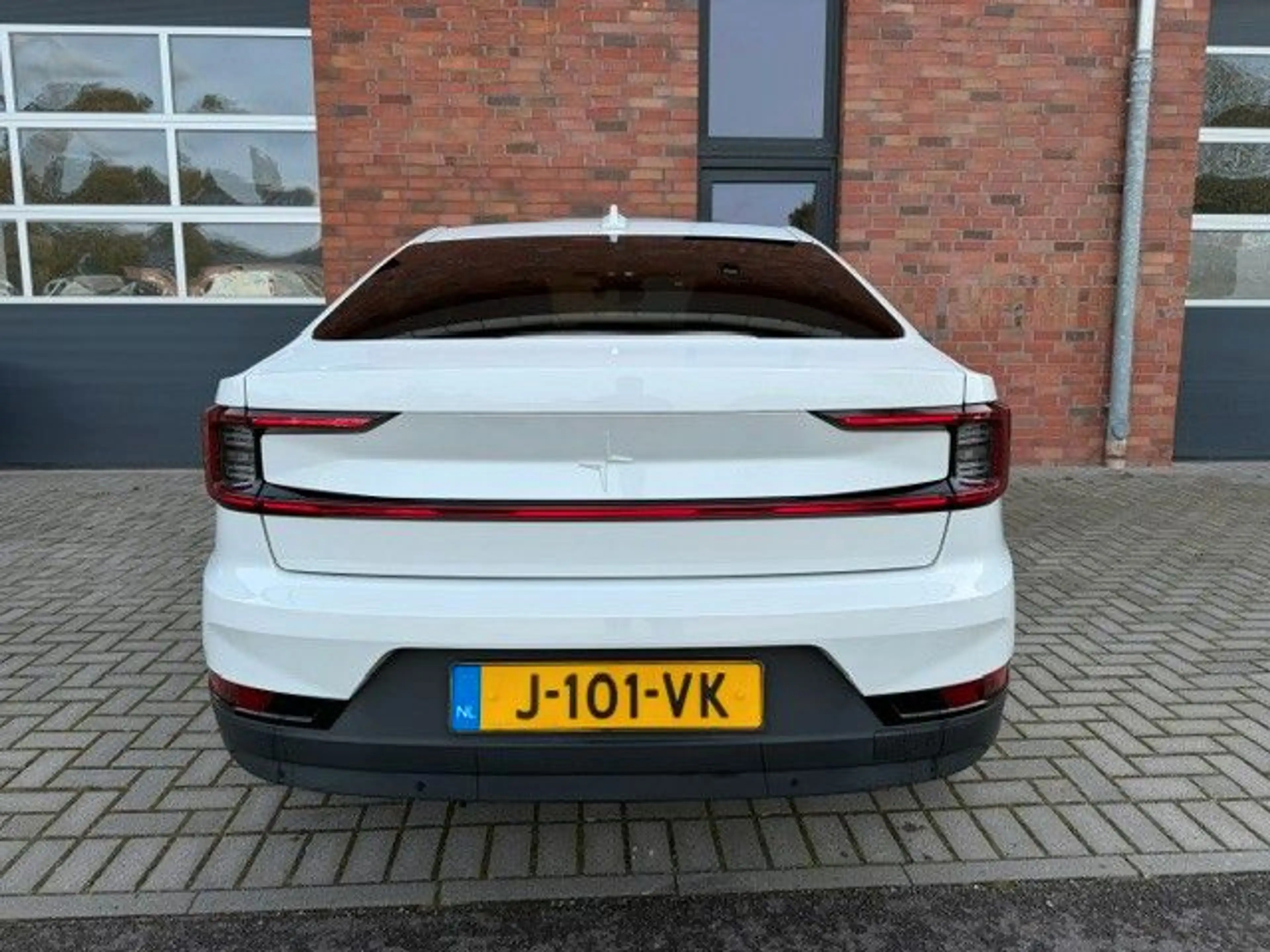 Polestar 2 Long Range Dual Motor Launch Edition, AHK, H&K — photo 7