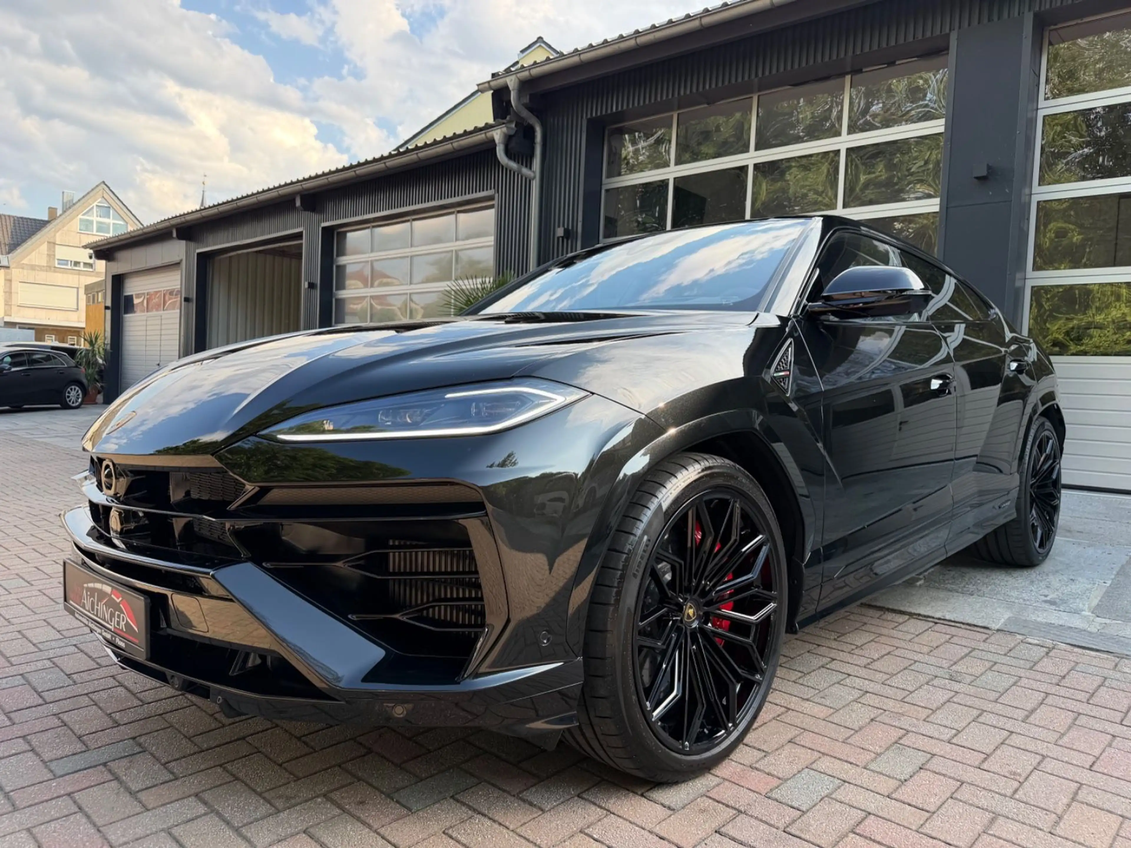 Lamborghini Urus SE Fond Entert. 900Km Neu Bang&Olufsen Pano — photo 2