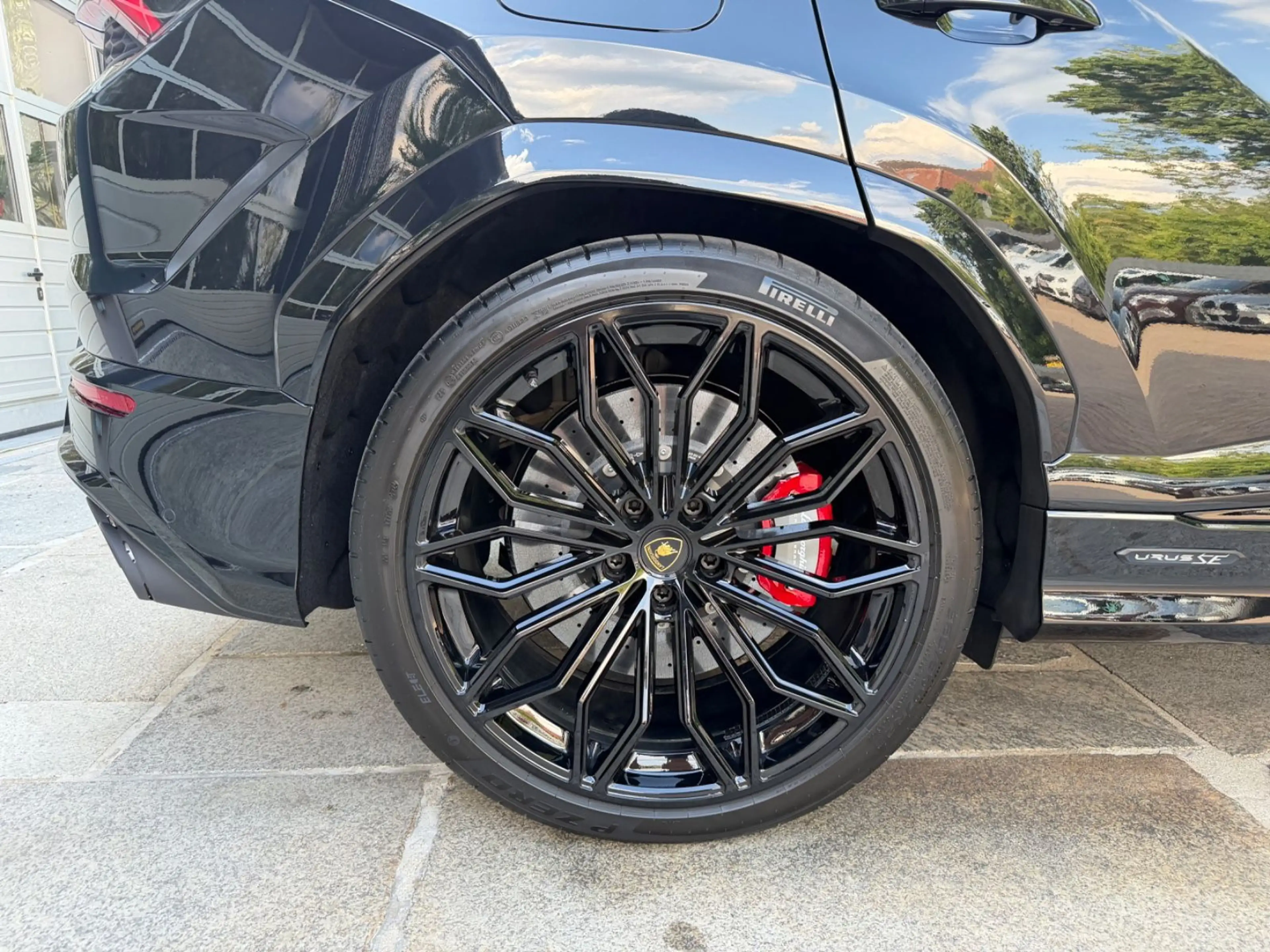 Lamborghini Urus SE Fond Entert. 900Km Neu Bang&Olufsen Pano — photo 8