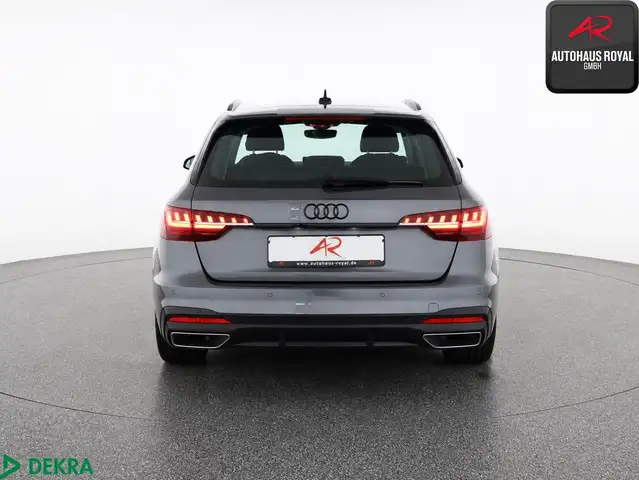 Audi A4 Avant view 4