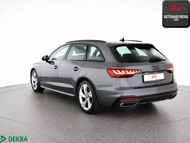 Audi A4 Avant view 3