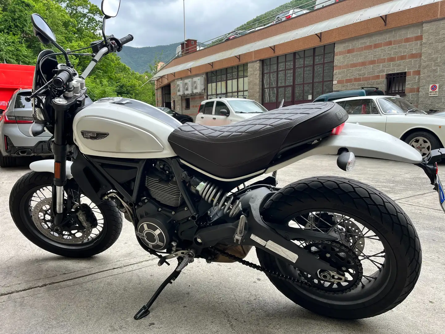 Ducati Scrambler Alb - 2