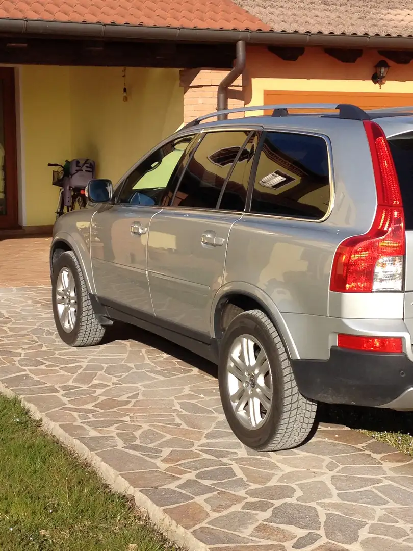 Volvo XC90 2.4 d5 Executive 185cv auto - 2
