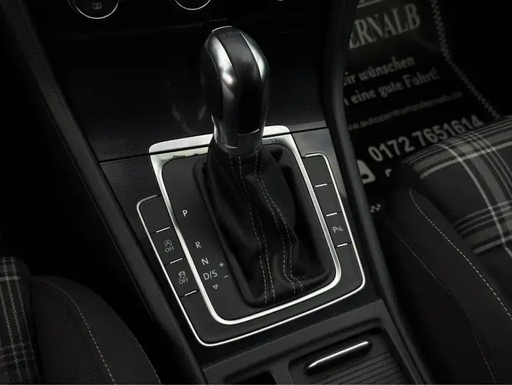 Volkswagen Golf GTD VII Lim. GTD DSG *BI-XENON*NAVI*BUSINESS* – Foto 17