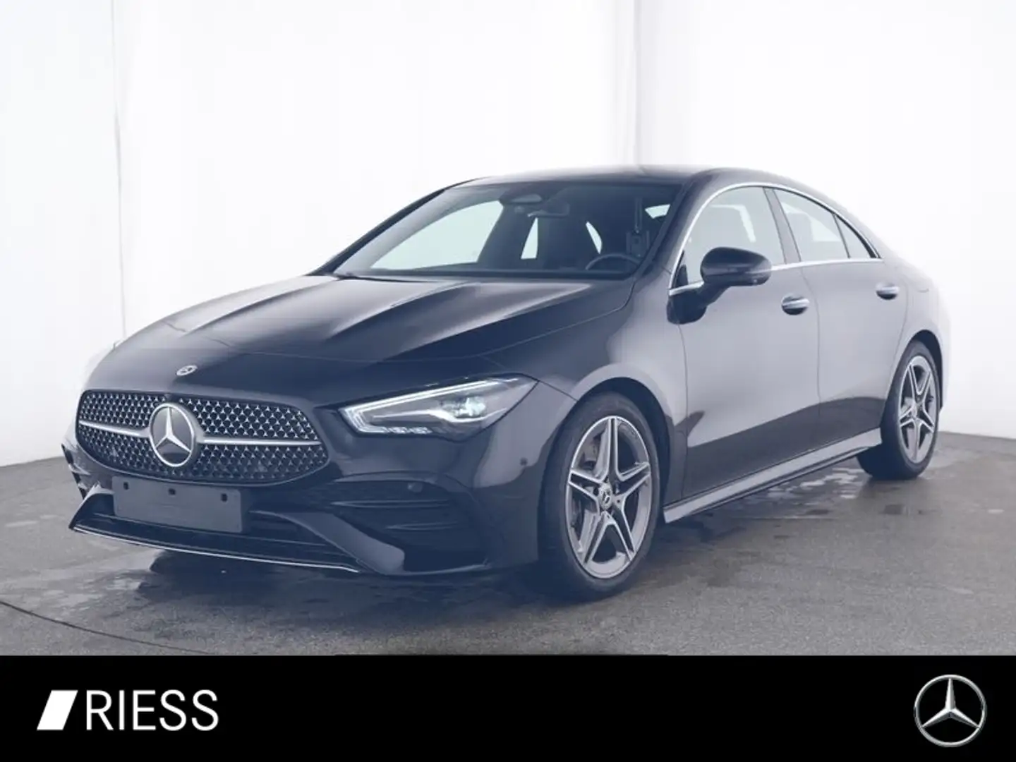 Mercedes-Benz CLA 250 4M AMG Sport Distr LED Pano W-Paket Schwarz - 1