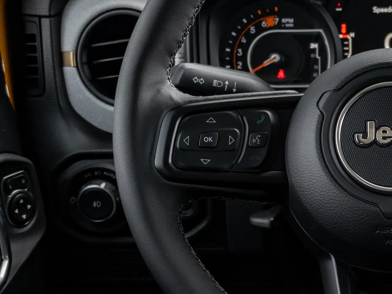 Jeep Wrangler снимка Jeep Wrangler
