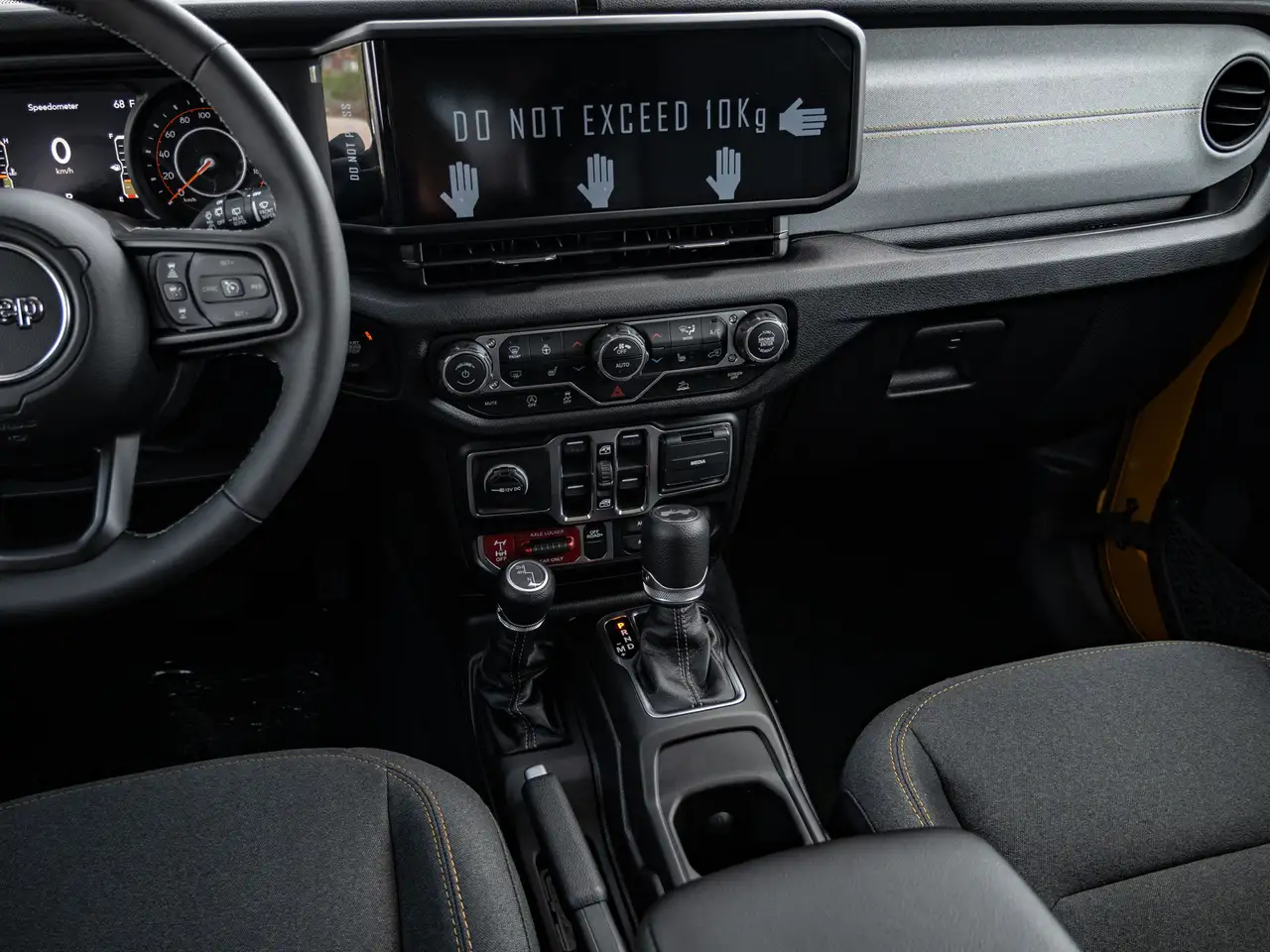 Jeep Wrangler снимка Jeep Wrangler