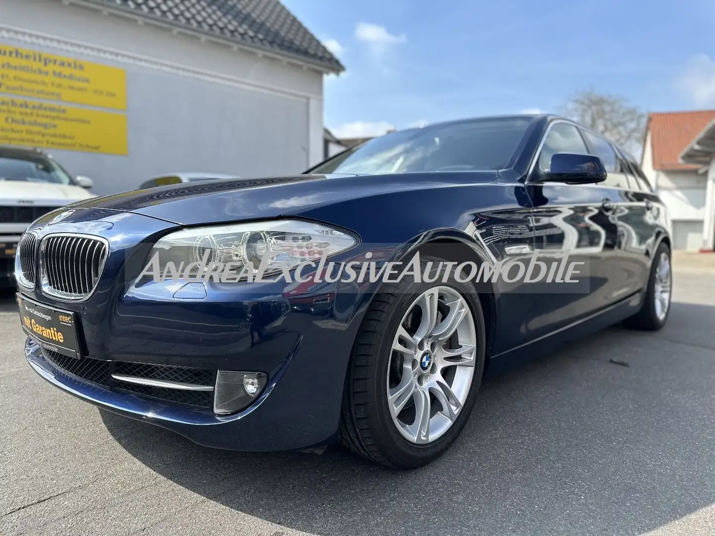 BMW 535 d Touring Sportautomatik m Felgen Bleu - 2