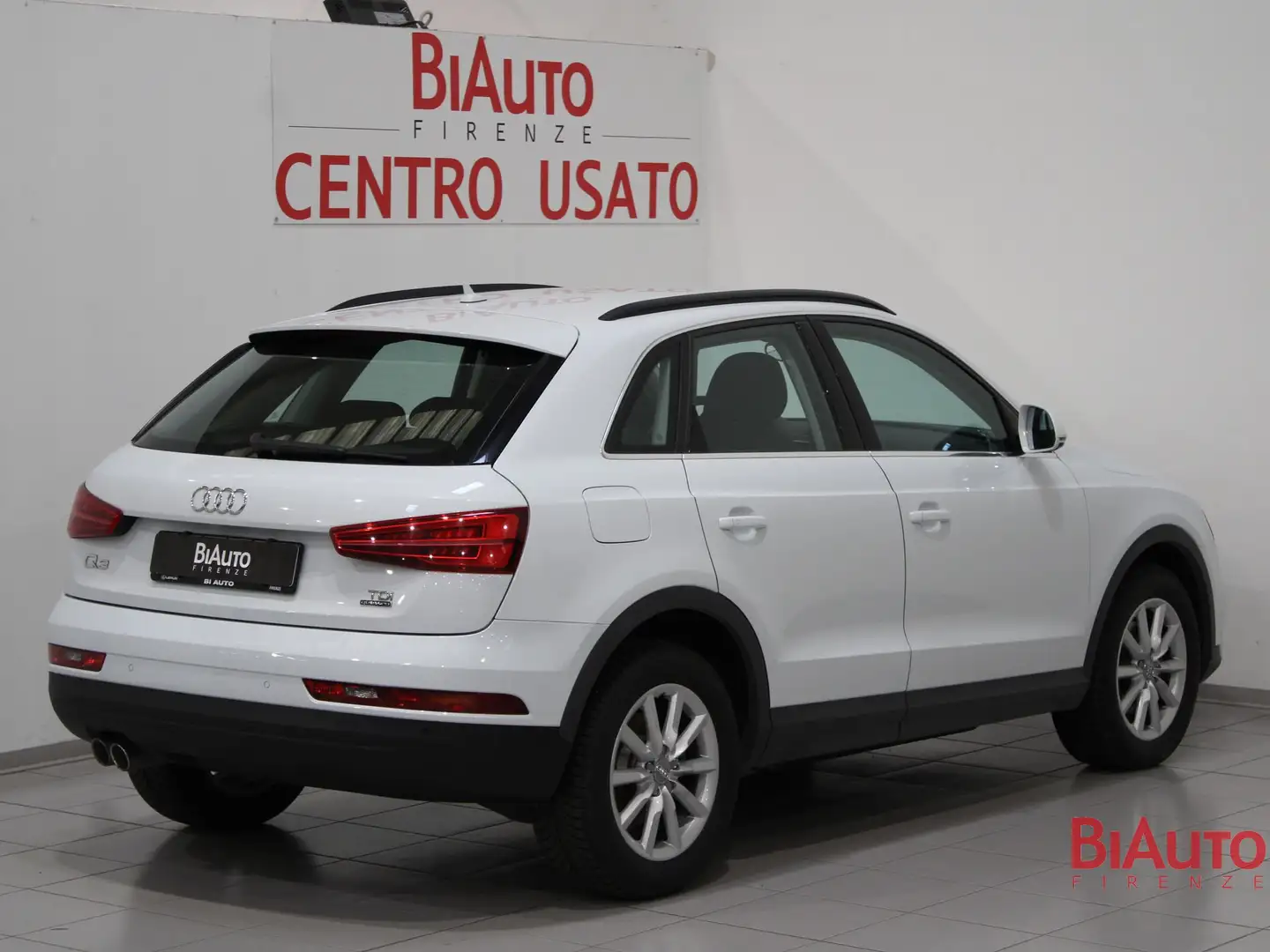 Audi Q3 Q3 2.0 TDI 150 CV quattro S tronic Business Bianco - 2