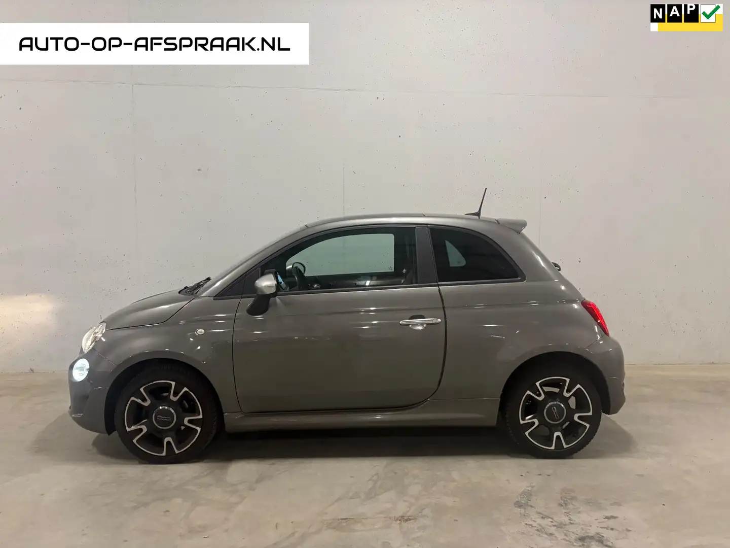 Fiat 500 1.0 Hybrid Rockstar Pano Navi Leer Clima Cruise C. Grijs - 1