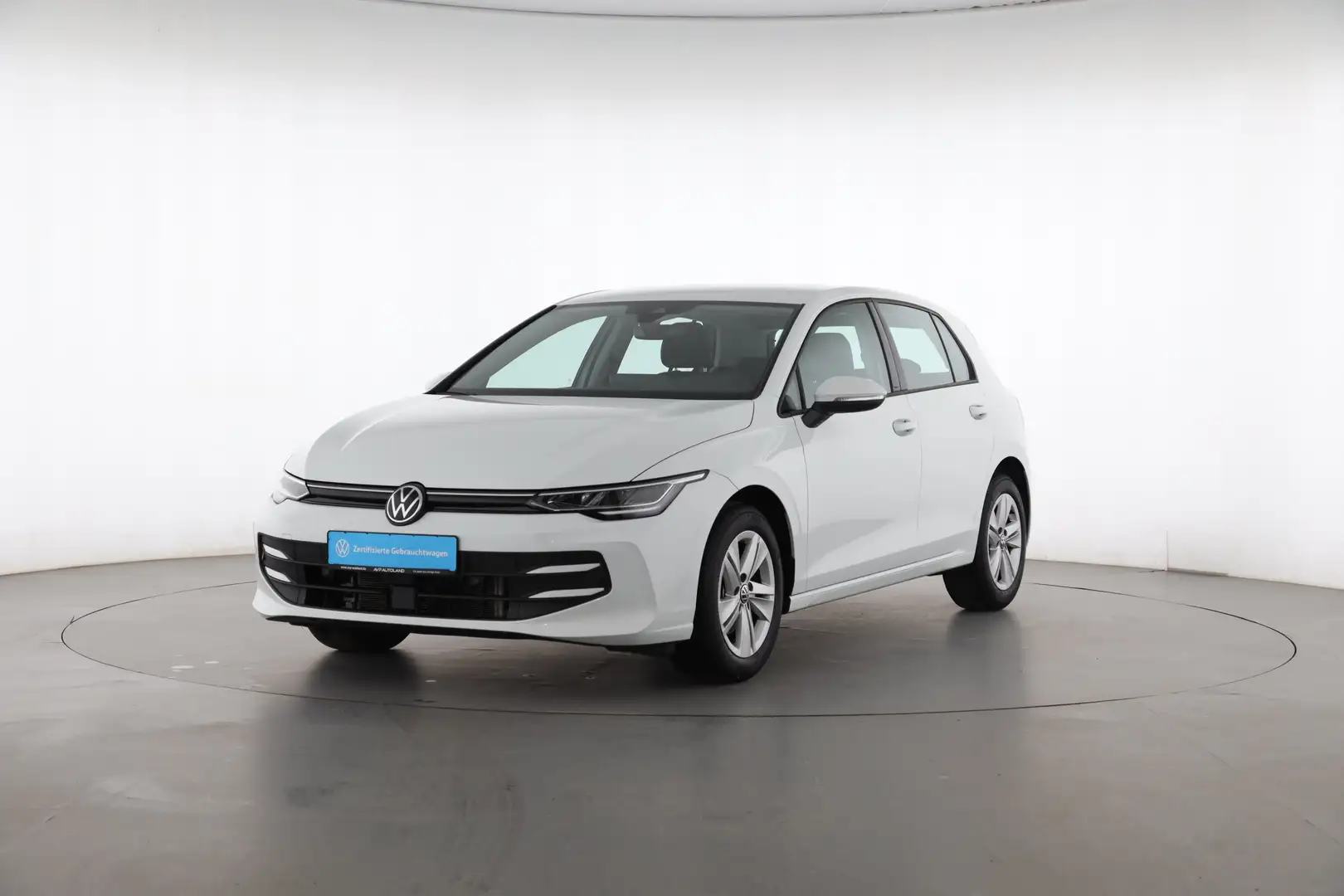 Volkswagen Golf VIII 1.5 TSI Life | AHK | NAVI | LED | Fehér - 2