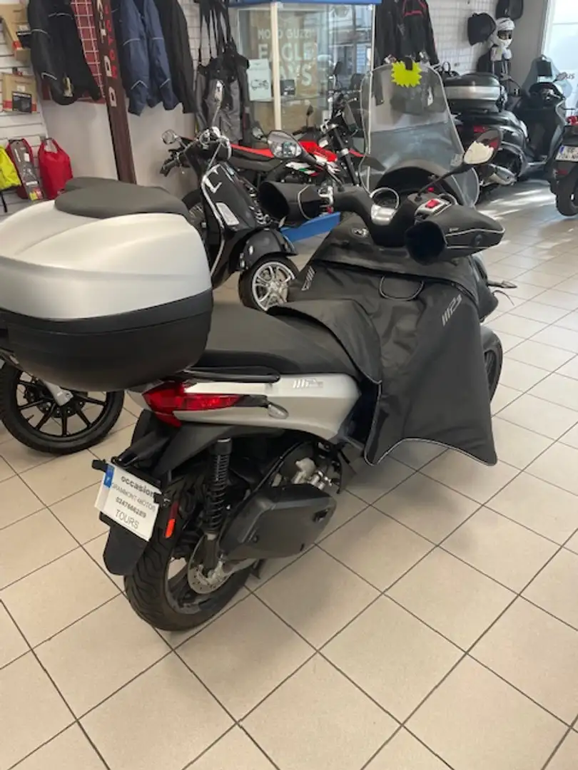 Piaggio MP3 300 Gris - 2