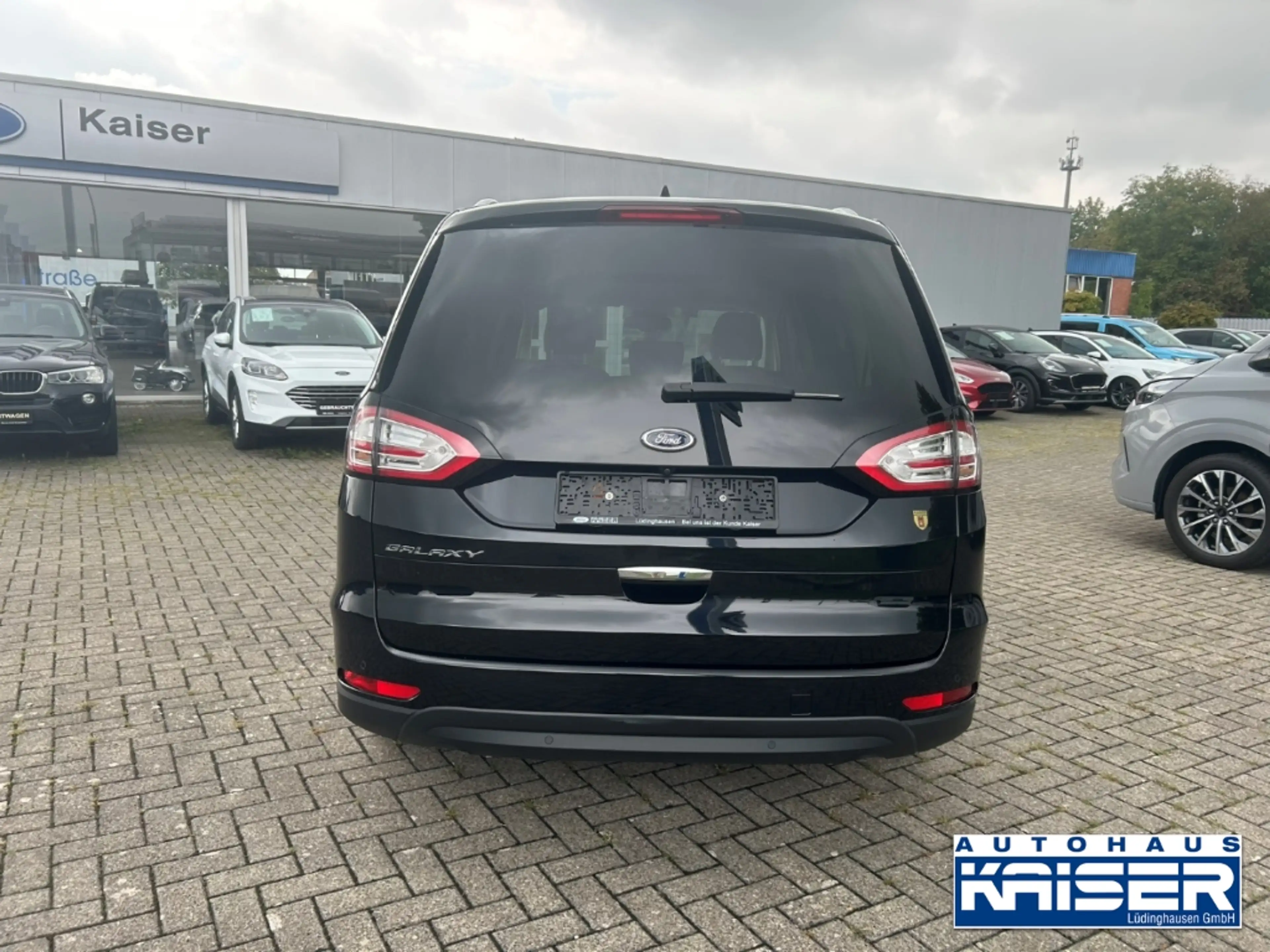 Ford Galaxy Titanium 2.0 EcoBluePanorama,18 Zoll,LED Leder 7 S — photo 6