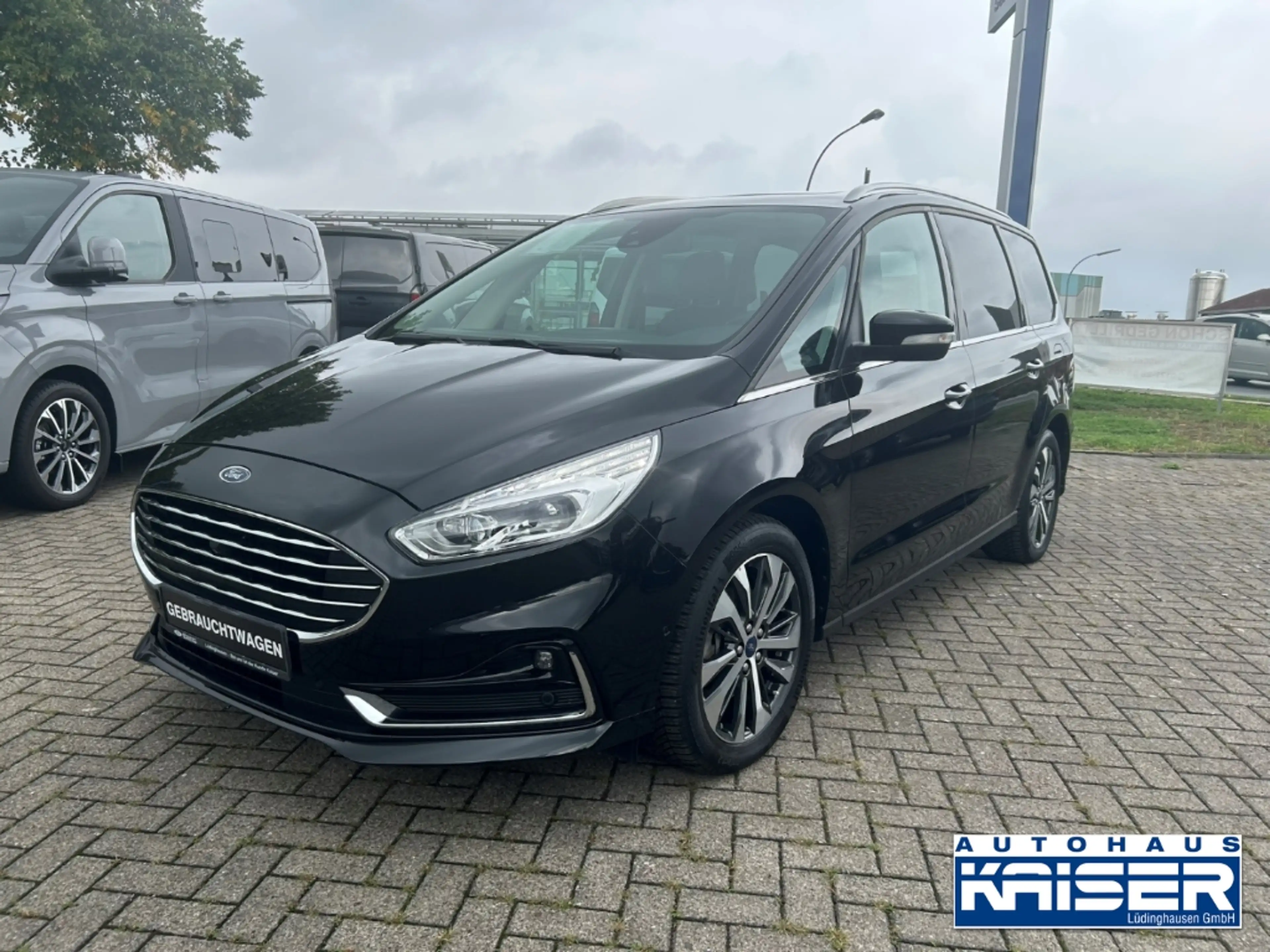 Ford Galaxy Titanium 2.0 EcoBluePanorama,18 Zoll,LED Leder 7 S — photo 3