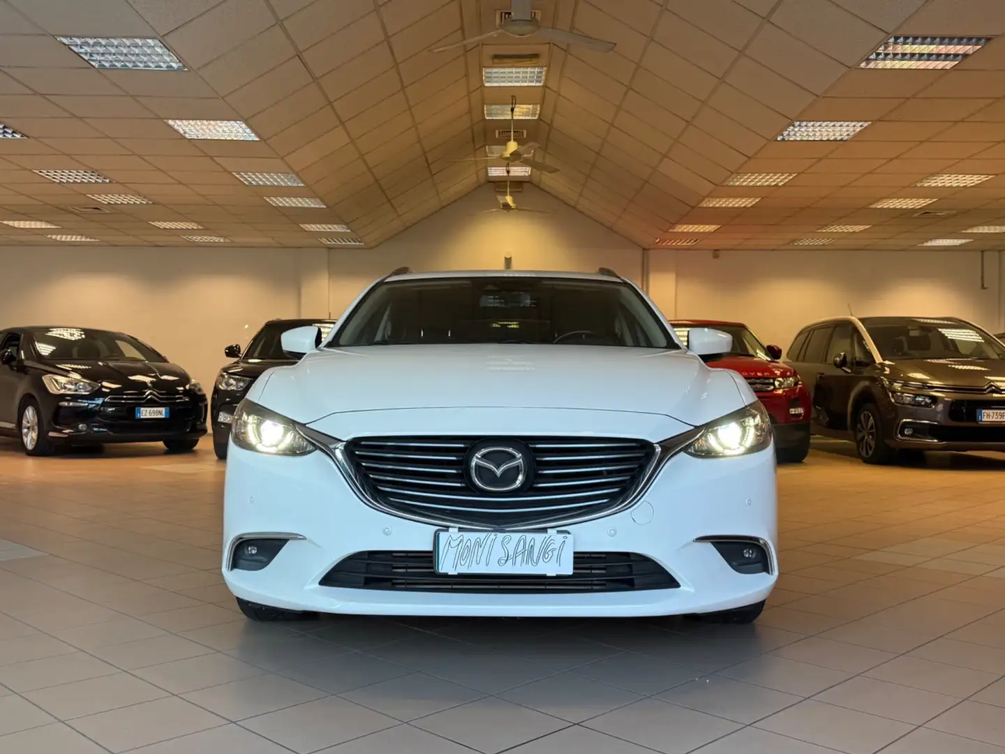 Mazda 6 6 Wagon 2.2 Evolve 150cv 6at my15 Bianco - 1