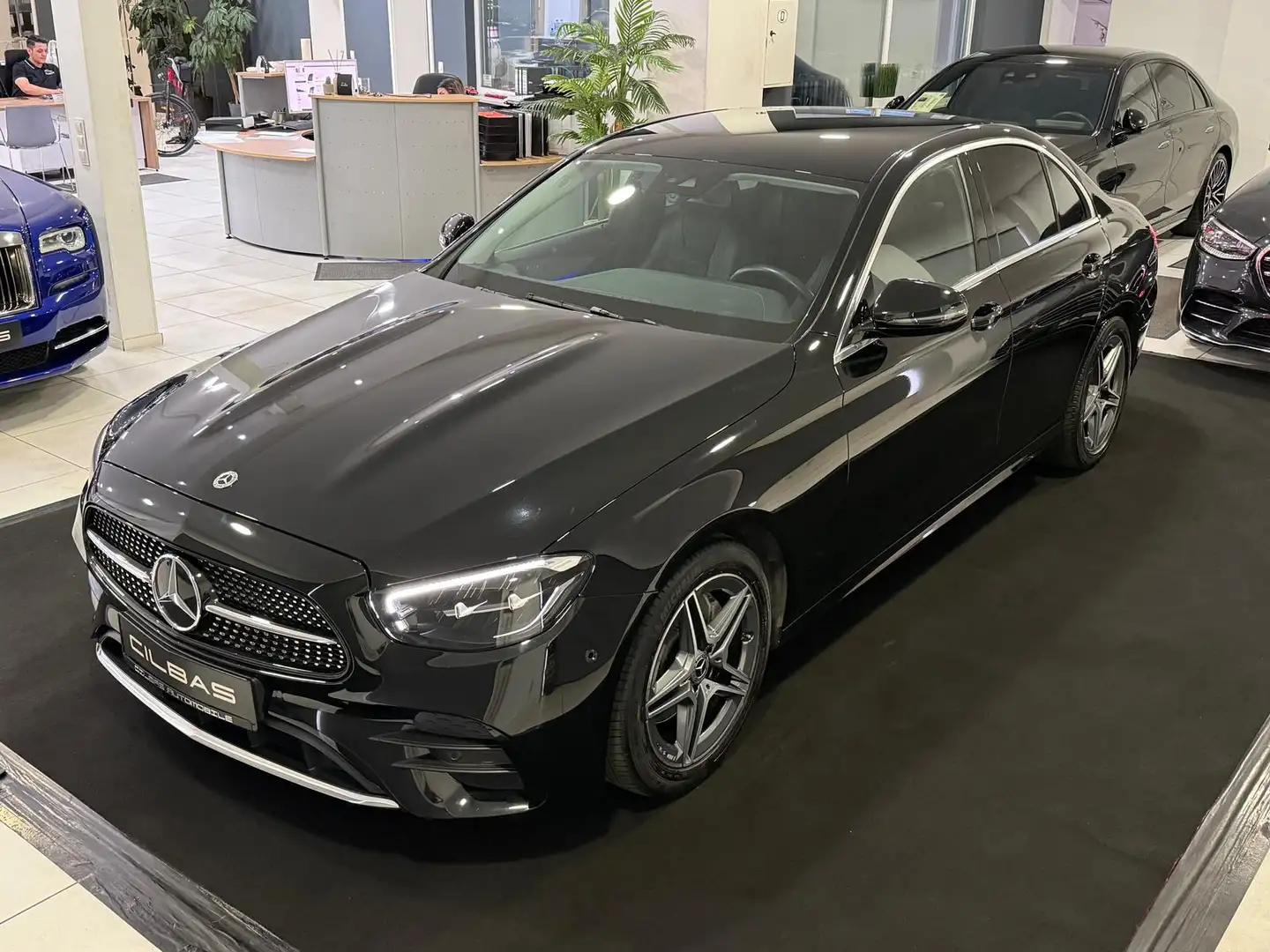 Mercedes-Benz E 200 E 200 d AMG-Line*MBUX*KAMERA*AMBIENTE*LED*AHK* Negro - 2