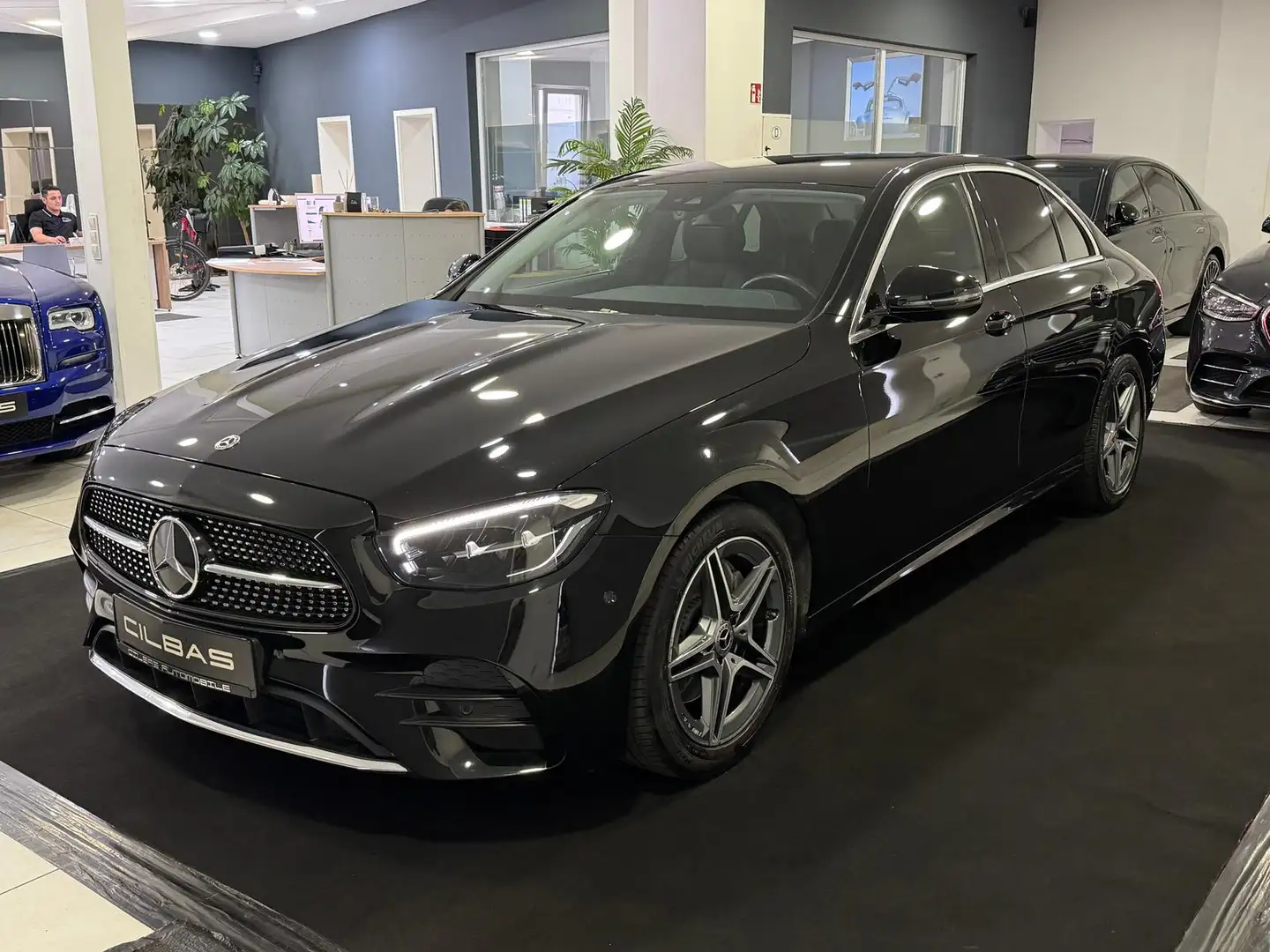 Mercedes-Benz E 200 E 200 d AMG-Line*MBUX*KAMERA*AMBIENTE*LED*AHK* Negro - 1