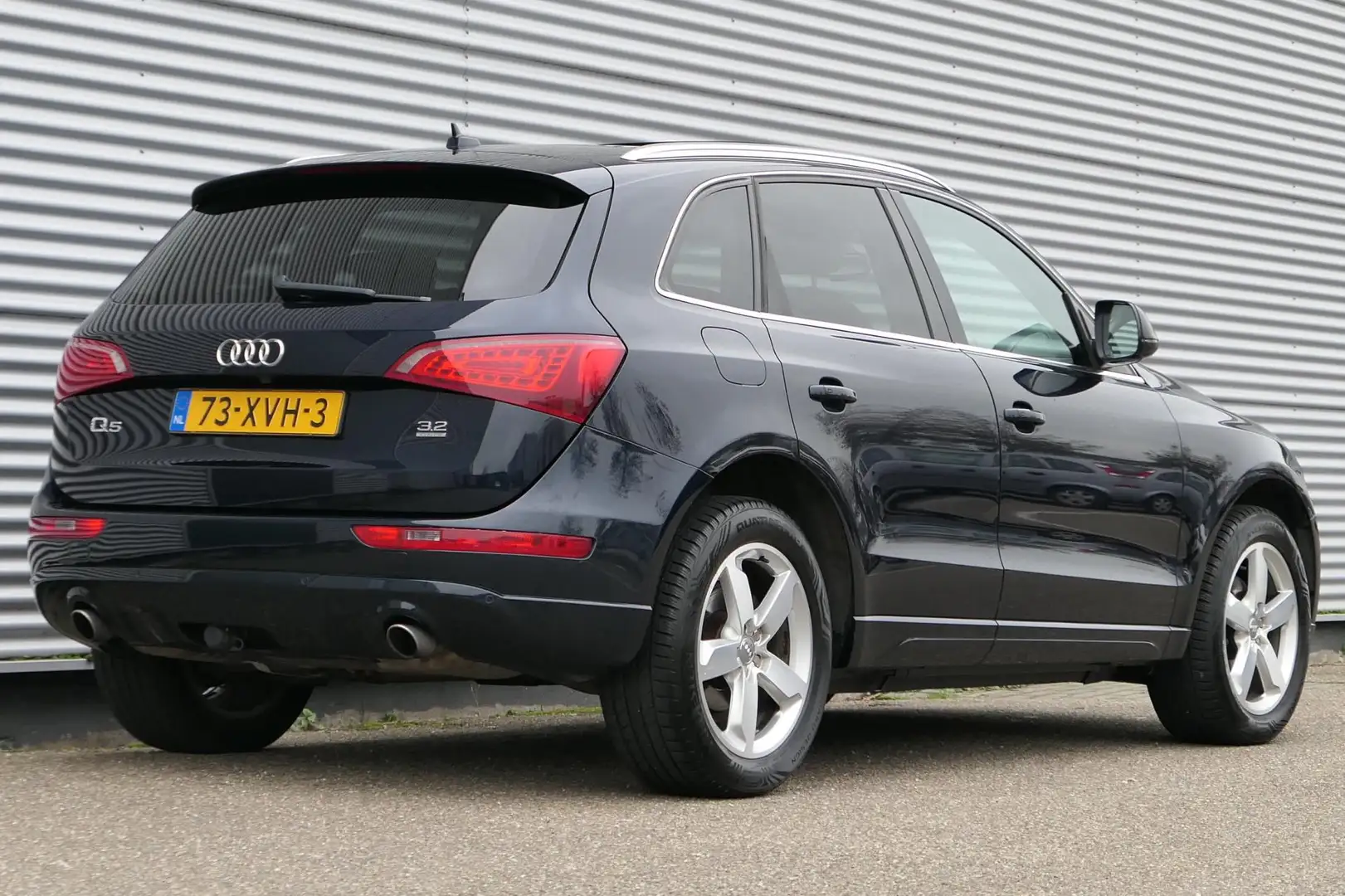 Audi Q5 3.2 FSI quattro Pro Line Youngtimer Panorama B&O Blauw - 2