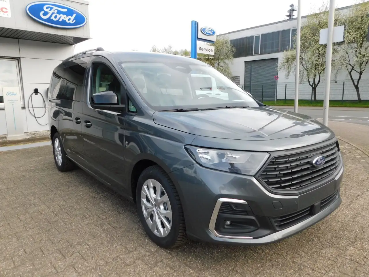 Ford Tourneo Connect Grand Tourneo Titanium L2 Autom. 5 J. Garantie