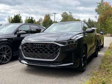 RS Q8