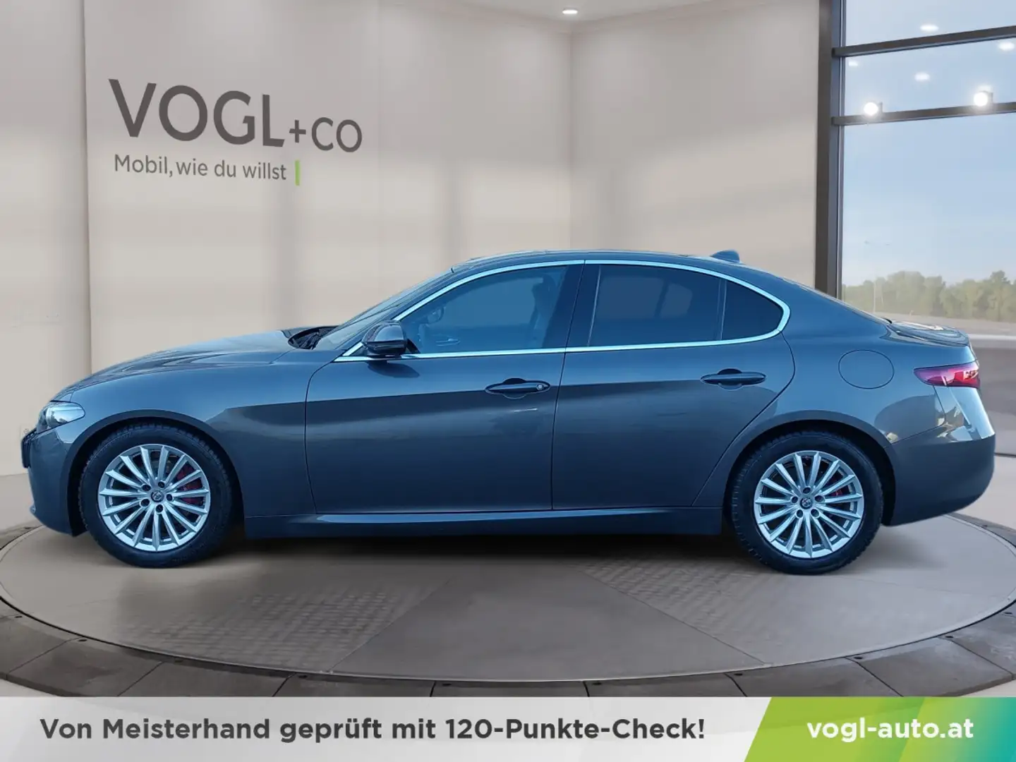 Alfa Romeo Giulia SUPER 2,2JTDM MT 180 Grau - 2