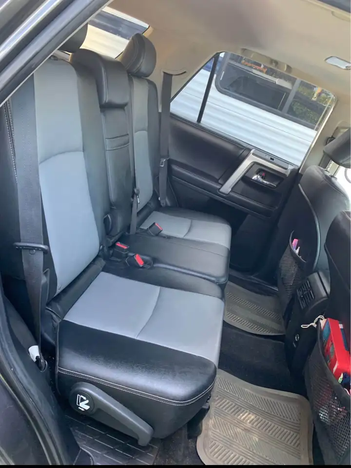 Toyota 4-Runner снимка Toyota 4-Runner