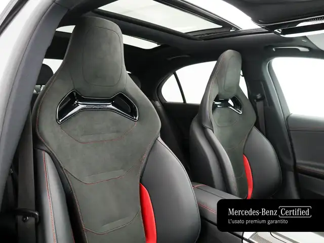 Mercedes-Benz C-Class view 12