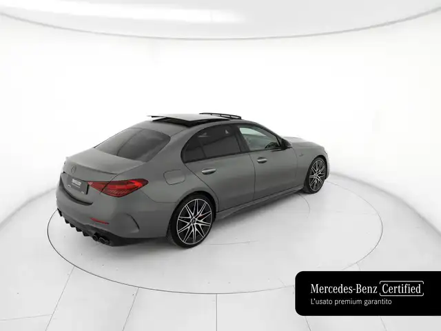 Mercedes-Benz C-Class view 4