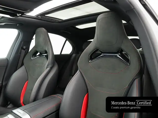 Mercedes-Benz C-Class view 13