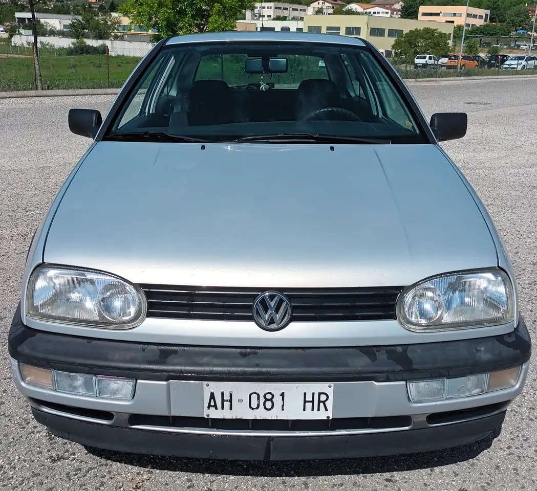 Volkswagen Golf 3p 1.6 GT 101cv, foto 1