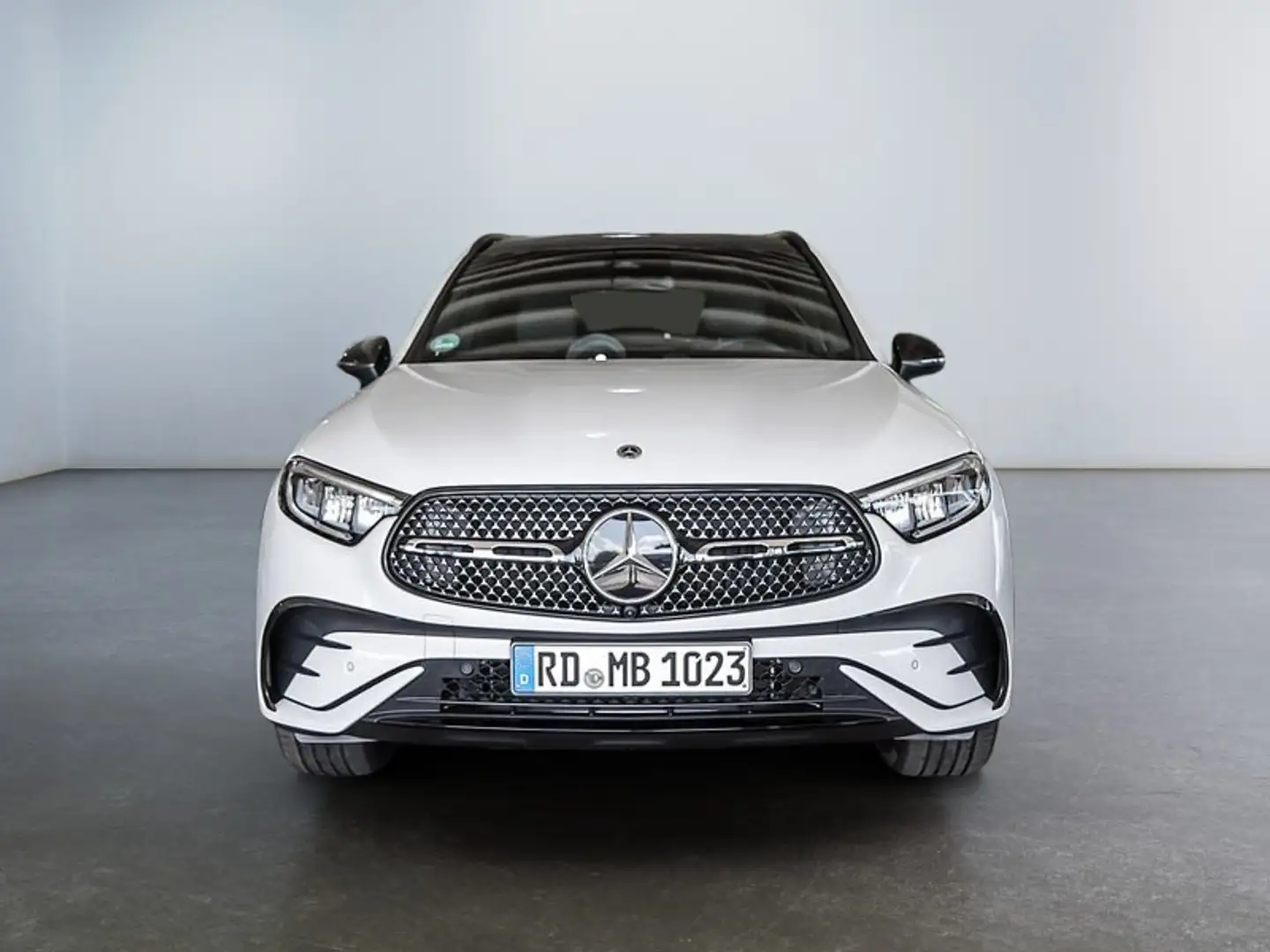 Mercedes-Benz GLC 200 d 4M AMG NIGHT SPUR PANO AHK 360 PDC Weiß - 2