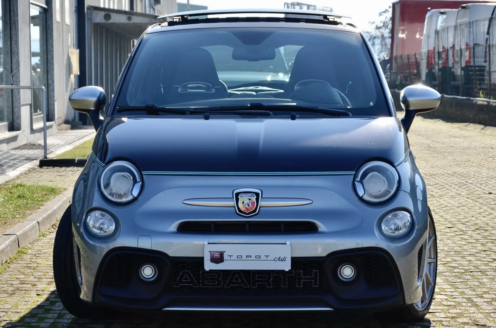 Abarth 695 695 1.4 16v Rivale 180cv MANUALE, TETTO, AKRAPOVIC Сірий - 2
