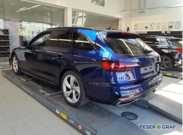 Audi A4 view 2