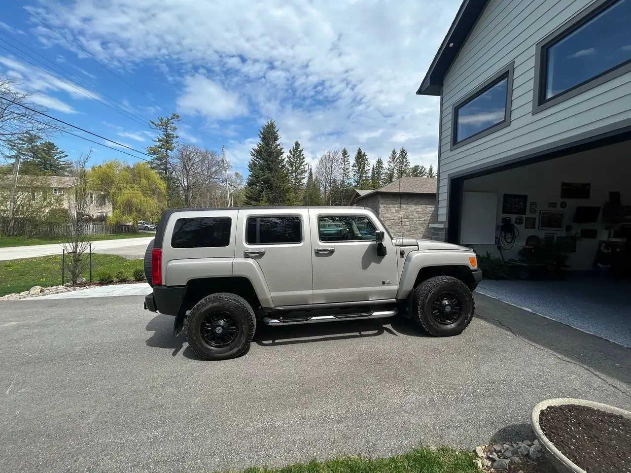 HUMMER H3 снимка HUMMER H3