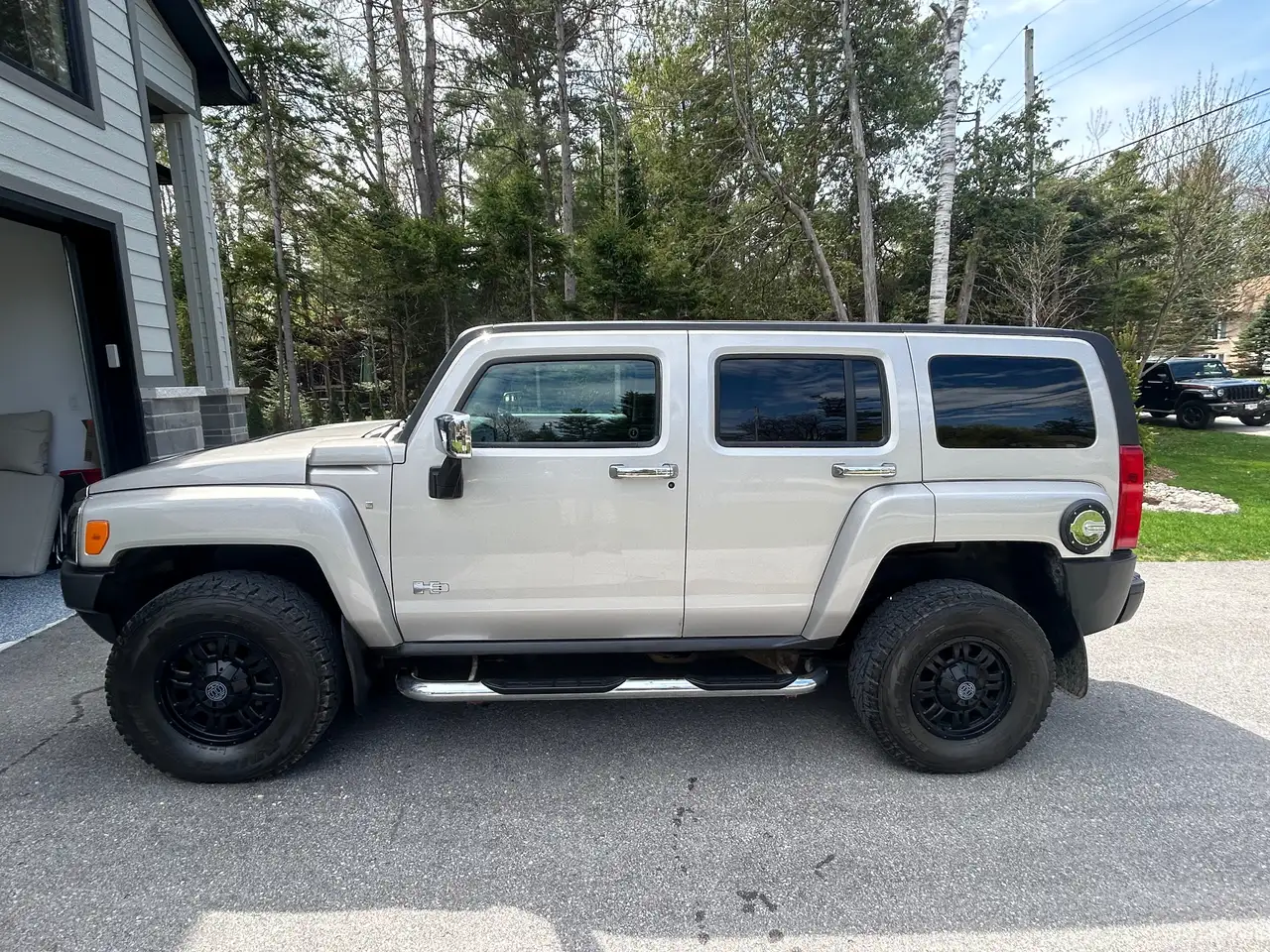 HUMMER H3 снимка HUMMER H3