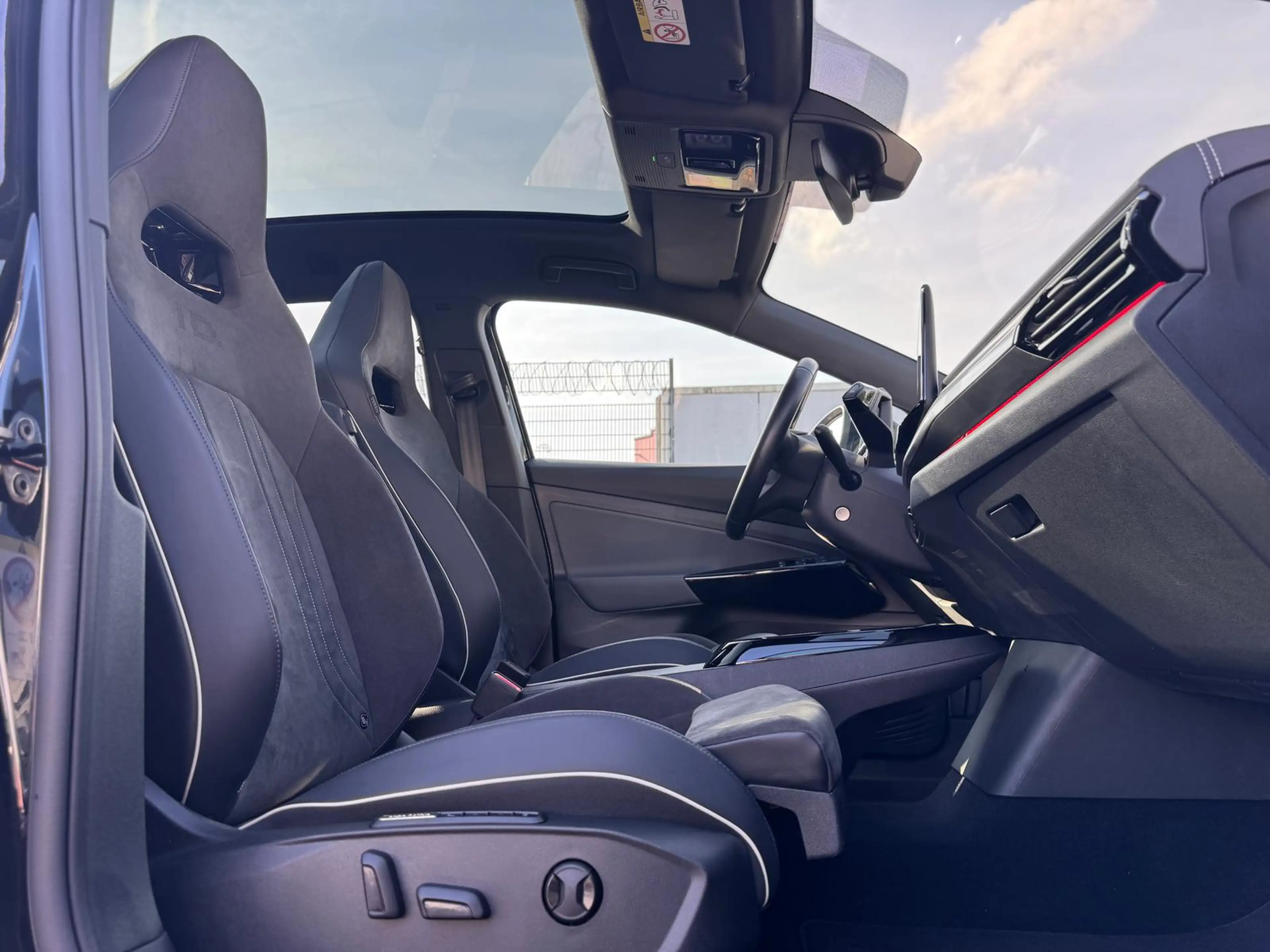 Volkswagen ID.4 Pro Performance ACC AHK DCC HuD PANO WP 360 — photo 14