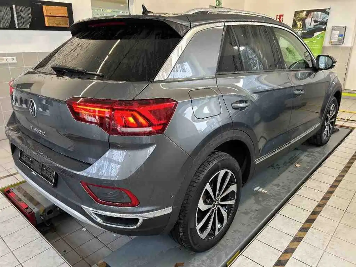 Volkswagen T-Roc 1.5 TSI DSG STYLE NAVI KAMERA LED SITZHZG Gris - 2