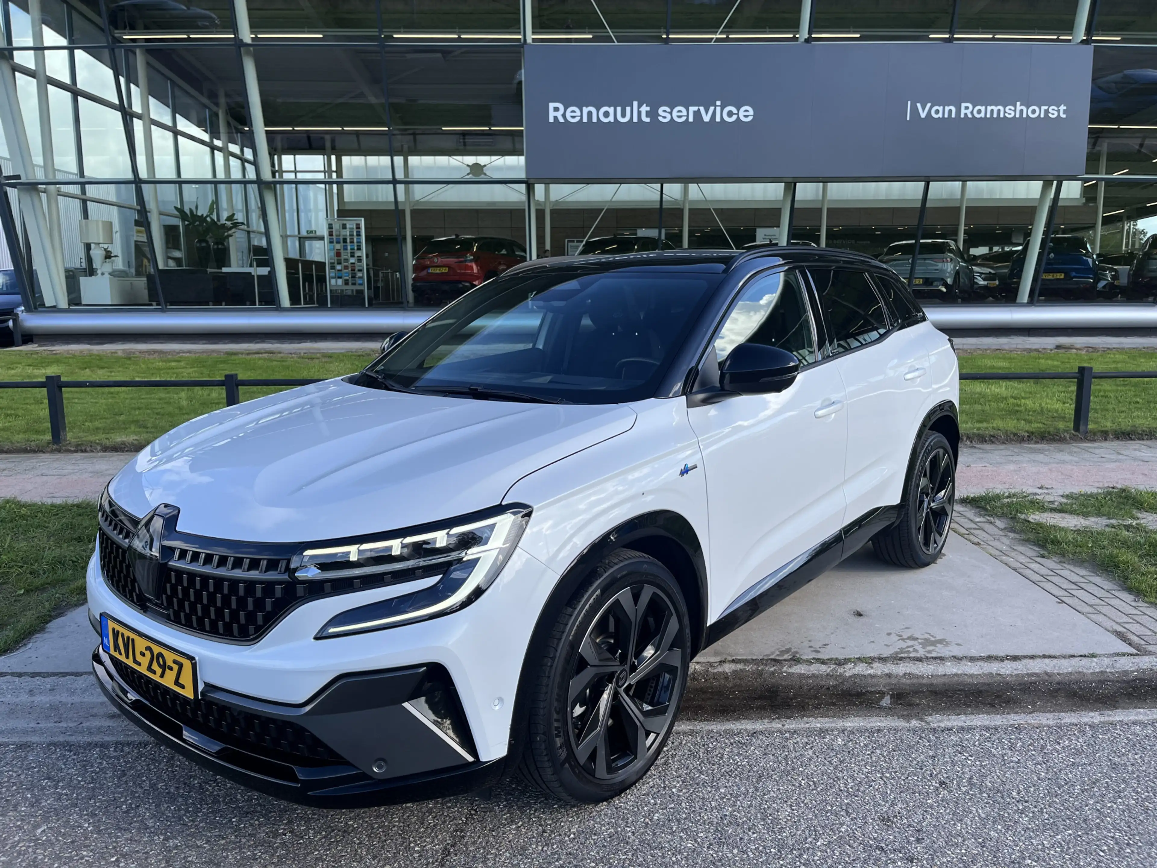 Renault Austral 1.2 E-Tech full hybrid 200PK iconic esprit Alpine