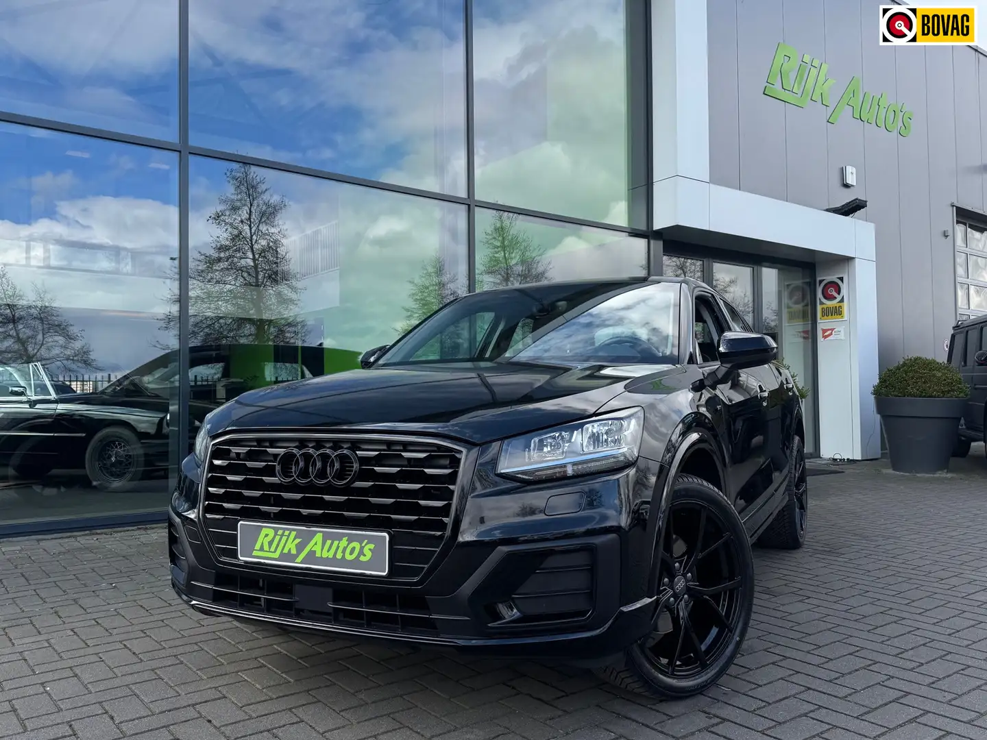 Audi Q2 1.4 TFSI CoD S edition * Black pack * CarPlay * Cr Černá - 1