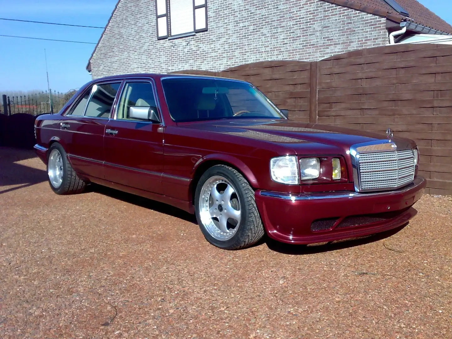 Mercedes-Benz S 560 SEL - 1