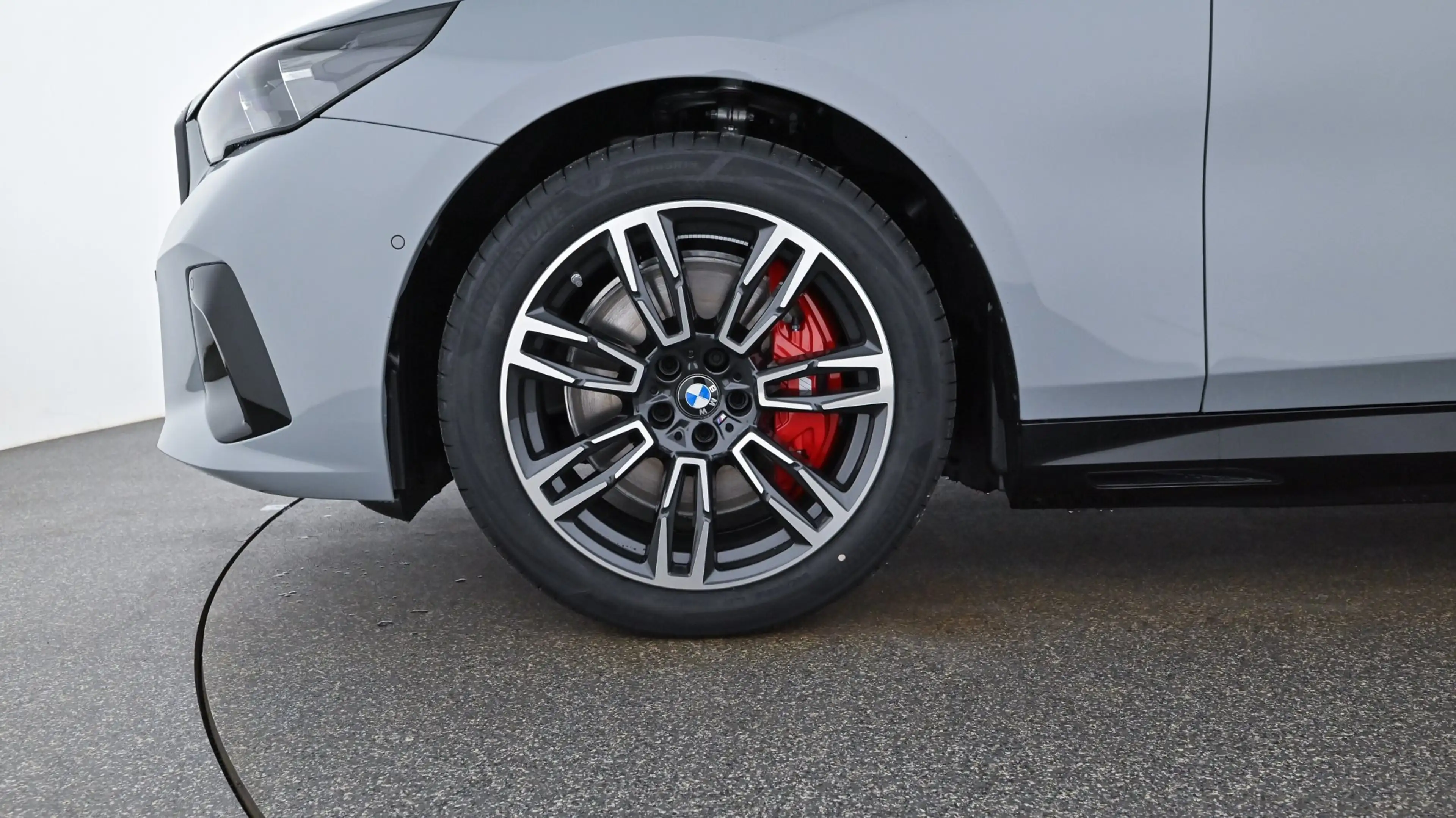 BMW i5 xDrive40 M-Sportpaket Pro — photo 8