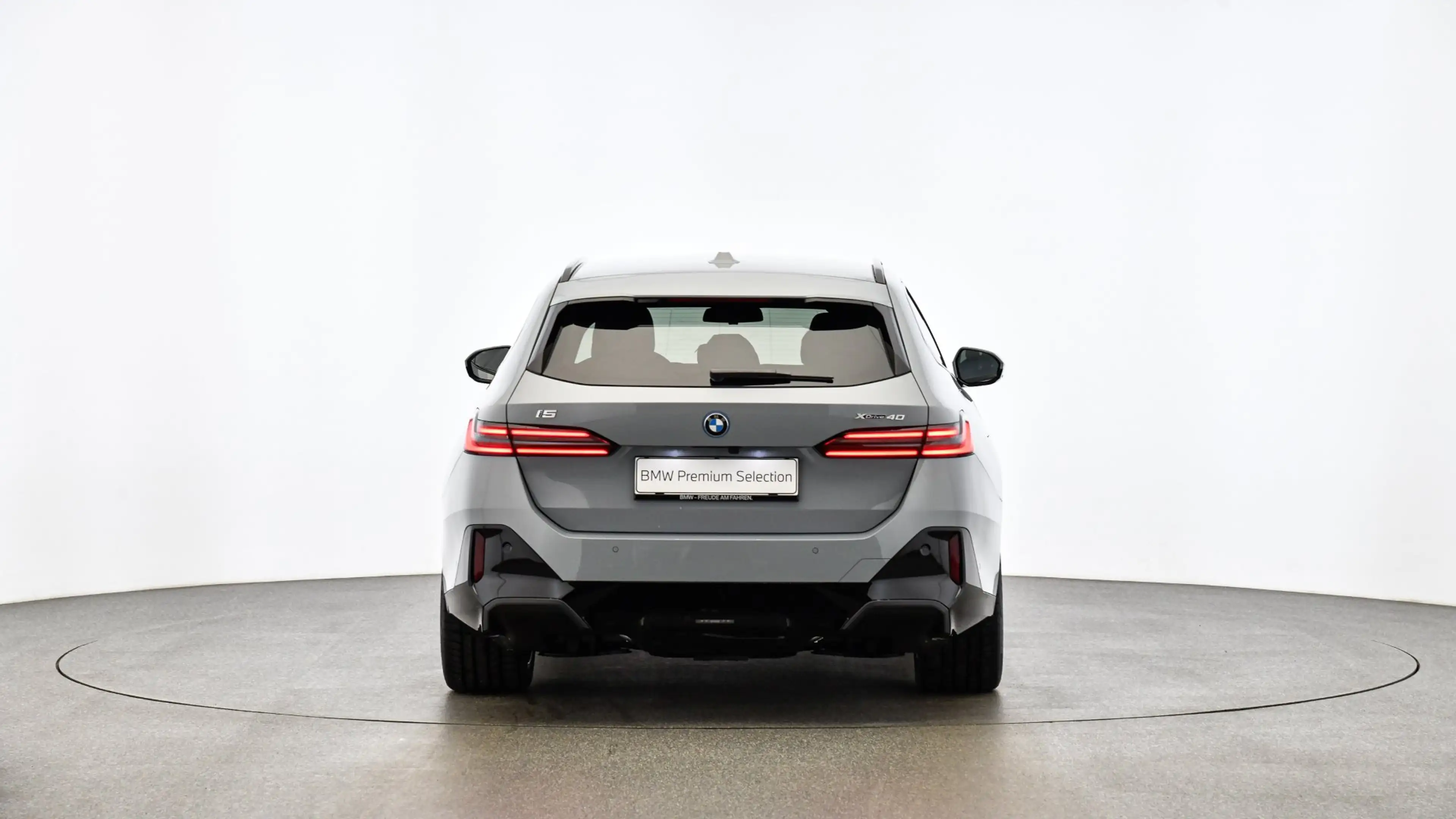 BMW i5 xDrive40 M-Sportpaket Pro — photo 6